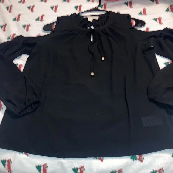 NWT Michael Kors Cold Shoulder Long Sleeve Blouse S MSRP $110 Black - Picture 4 of 6